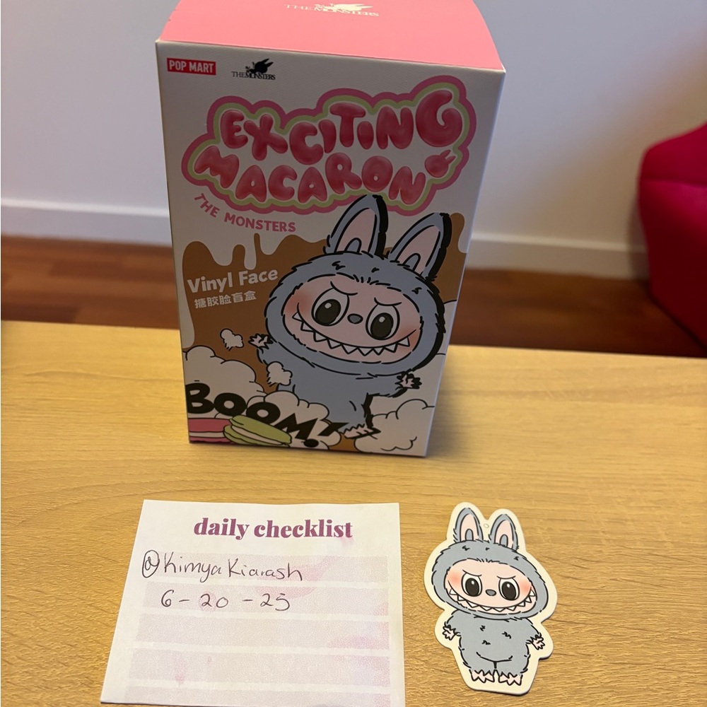 Pop Mart Exciting Macarons Vinyl Face Toy - Sea Salt Coconut
